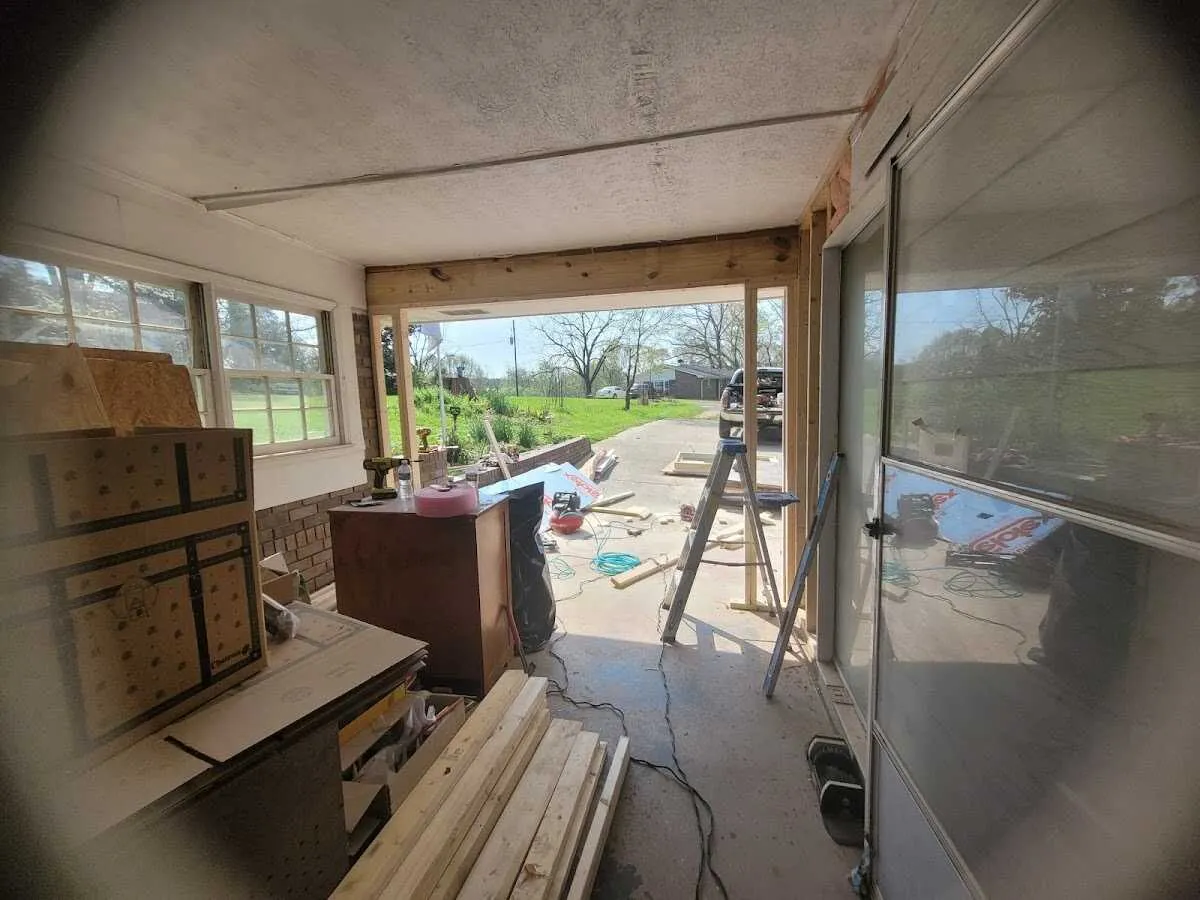 Air movers and dehumidifier for Drying & Dehumidification in Coral Hills