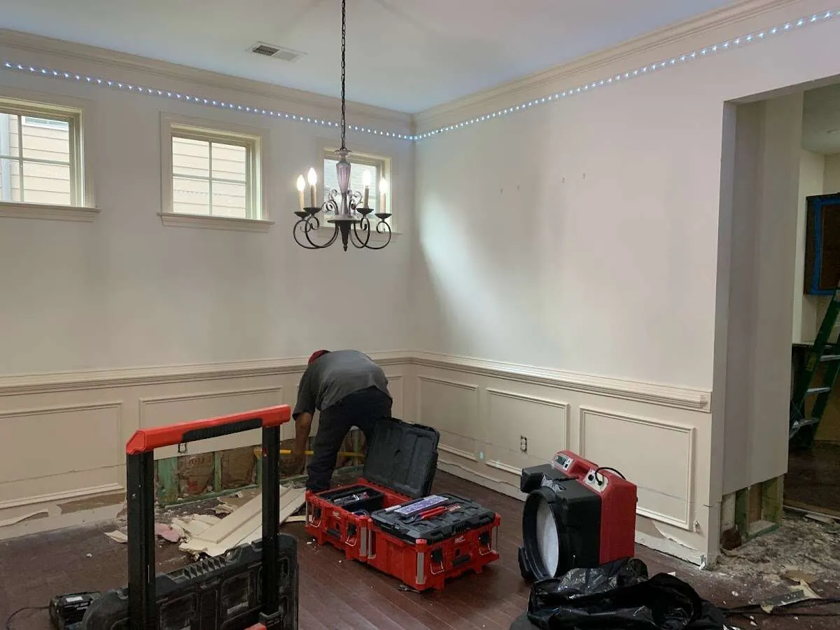 Restoration technician with professional equipment in Coral Hills